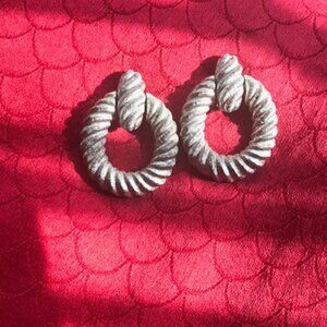 VINTAGE Door Knocker Clip Earrings in Silver Tone Nautical Rope Design 2" Long
